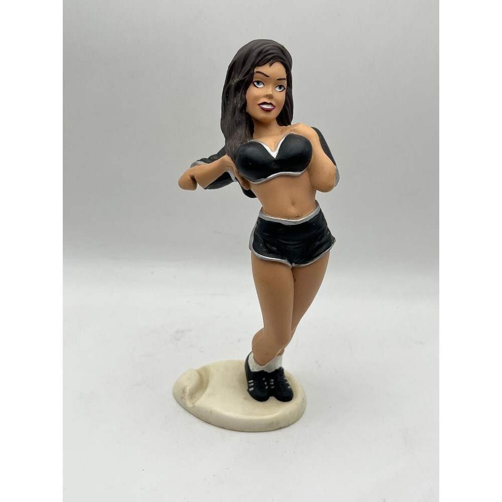 Bottoms Up R. Demars Ganz 7 in Brunette Cheerleader Vintage Beer Soda Can Holder - Picture 5 of 5